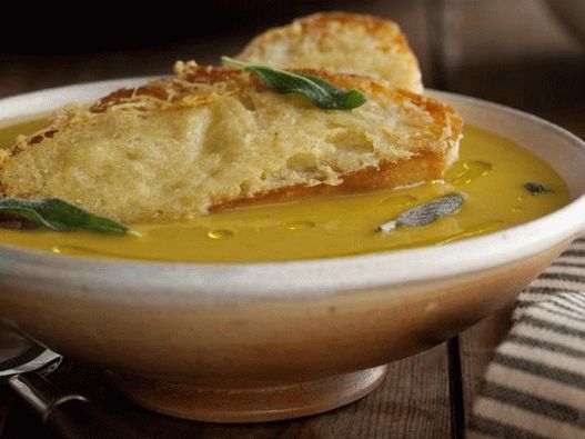 Photo du plat - Excellente soupe à la citrouille avec les meilleurs croûtons au parmesan