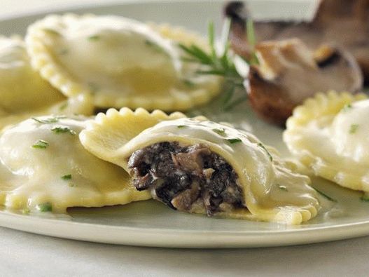 Photo de Ravioli aux champignons, aubergines et fromage de chèvre