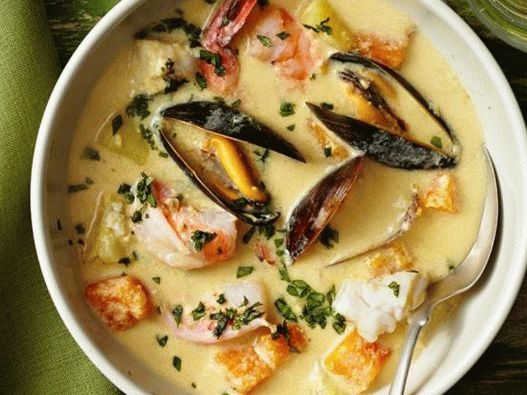 Purée de soupe de fruits de mer péruvienne