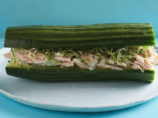 Photo - Sandwiches sans pain de concombre au thon
