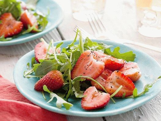 Photo du plat - Salade de fraises et de roquette