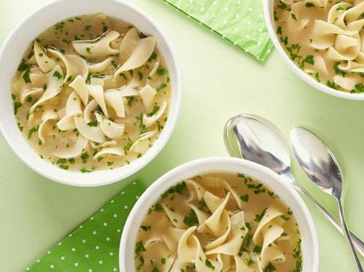 Soupe aux nouilles aux oeufs