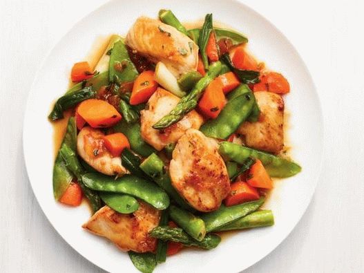 Poulet frit avec des légumes de printemps glacés à l'abricot