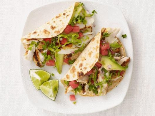 Tacos à la salsa de poisson et de melon d'eau