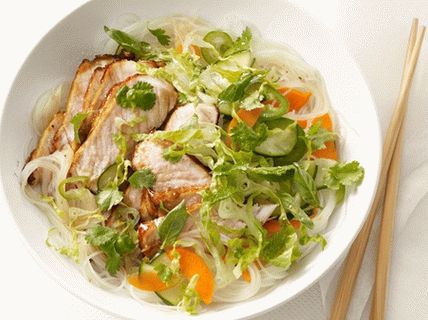 Photo Nouilles de Riz au Porc et Légumes Marinés