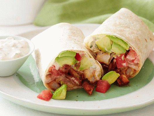 Photo Roll aux crevettes grillées, avocat, bacon et trempette rémoulade