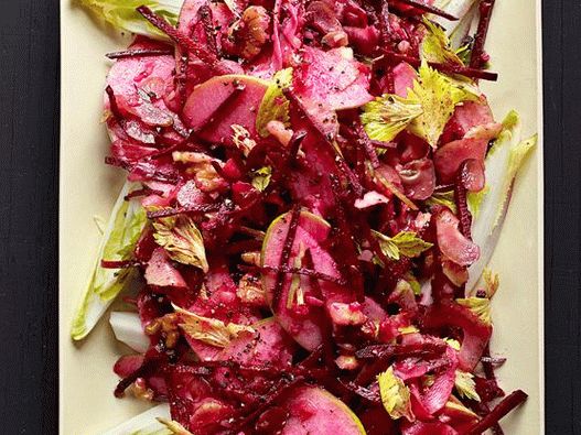 Salade de betteraves crues aux pommes