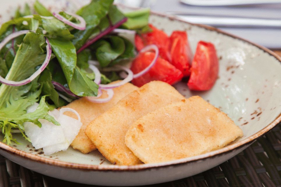 Salade de fromage frit
