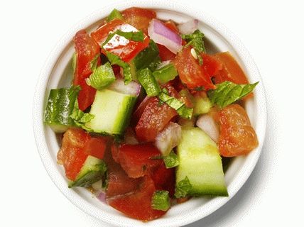 Photo de salsa avec des concombres