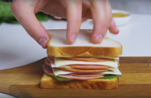 Sandwich Au Jambon Et Au Fromage - 1