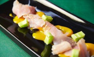 Ceviche de filet de poisson blanc