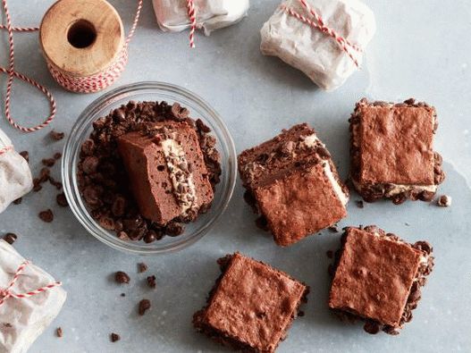Gâteau à la crème glacée au chocolat