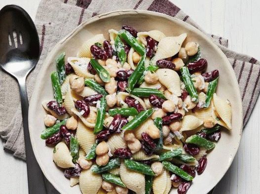 Photo Salade Crémeuse Avec Des Pâtes Et Des Haricots
