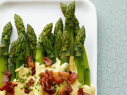 Photo Asperges au Bacon et Sauce Sabayon