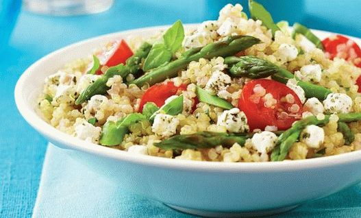 Photo Asperges avec salade de quinoa et vinaigrette aux olives