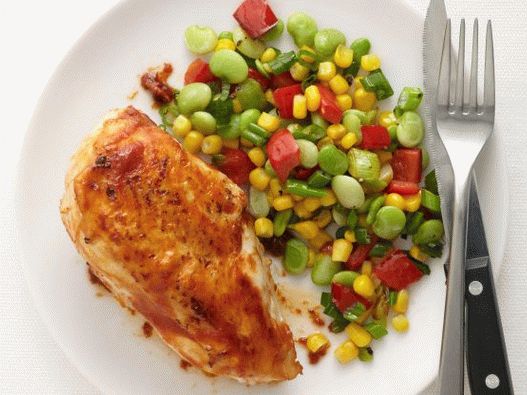 Photo de Sukkotash avec du poulet barbecue