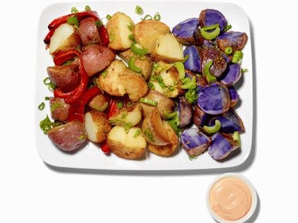 Photo Salade tiède de pommes de terre colorées, céleri et poivron
