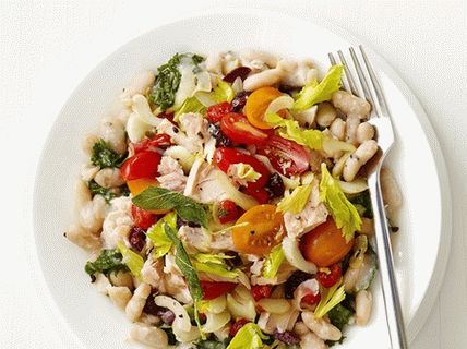 Salade de haricots toscans avec thon