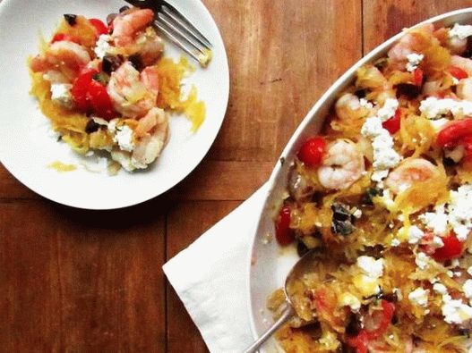 Photo citrouille grecque spaghetti aux crevettes