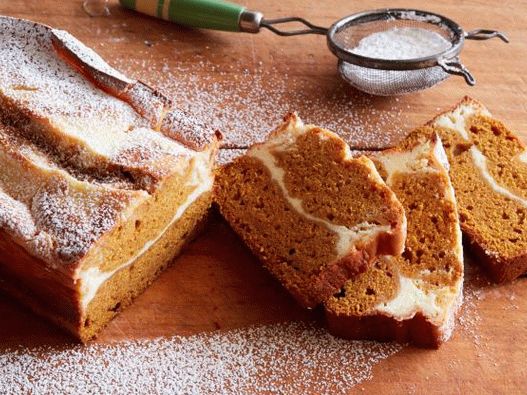 Photo de pain citrouille fourré au gâteau au fromage
