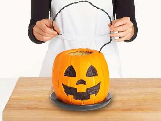 Gâteau seau de bonbons d'Halloween