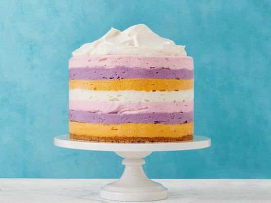Photo d'un gâteau à la crème glacée Tall Puff