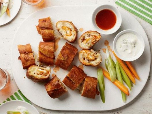 Photo du plat - Pain à l'ail farci de poulet Buffalo