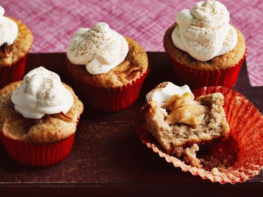 Petits gâteaux aux pommes et à la cannelle