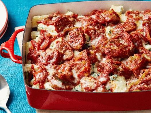 Casserole de pâtes et de saucisses au poulet