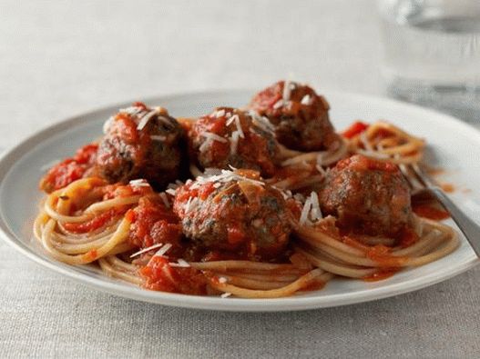 Boulettes de viande à la sauce tomate