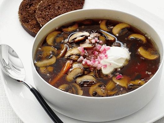 Soupe de champignons aux graines de cumin