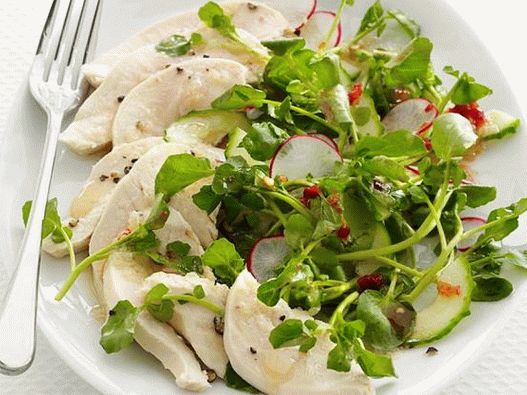 Salade de poitrine de poulet et radis au gingembre