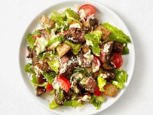 Salade tiède au bœuf et petits pois marinés