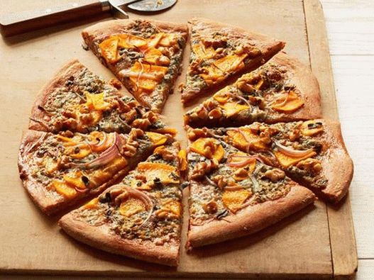 Pizza à la citrouille et au gorgonzola