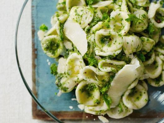 Pâtes Orecchiette au pesto de rapini