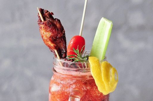 Photo d'ailes de poulet frites en sauce